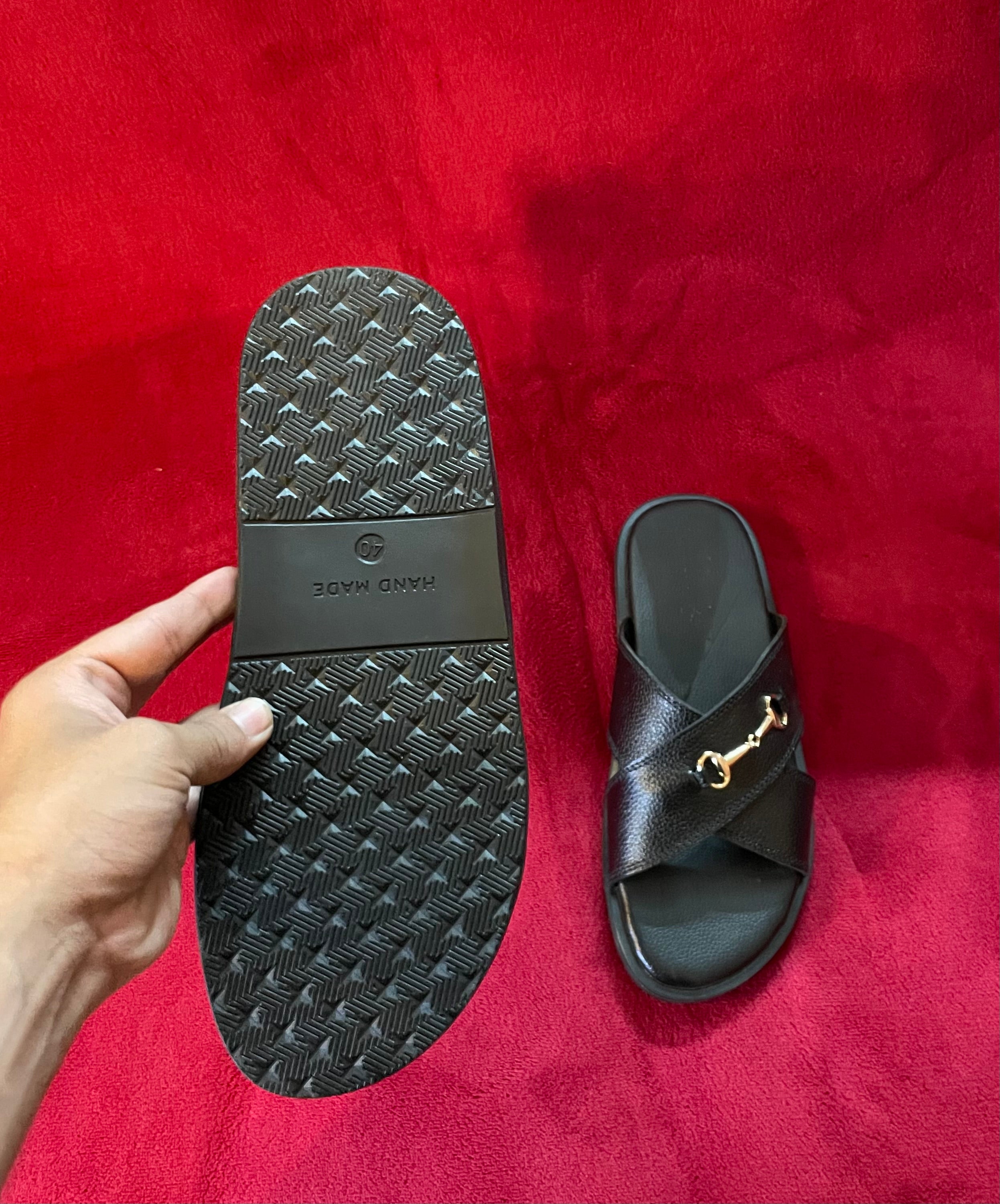 Flat sole black leather slipper