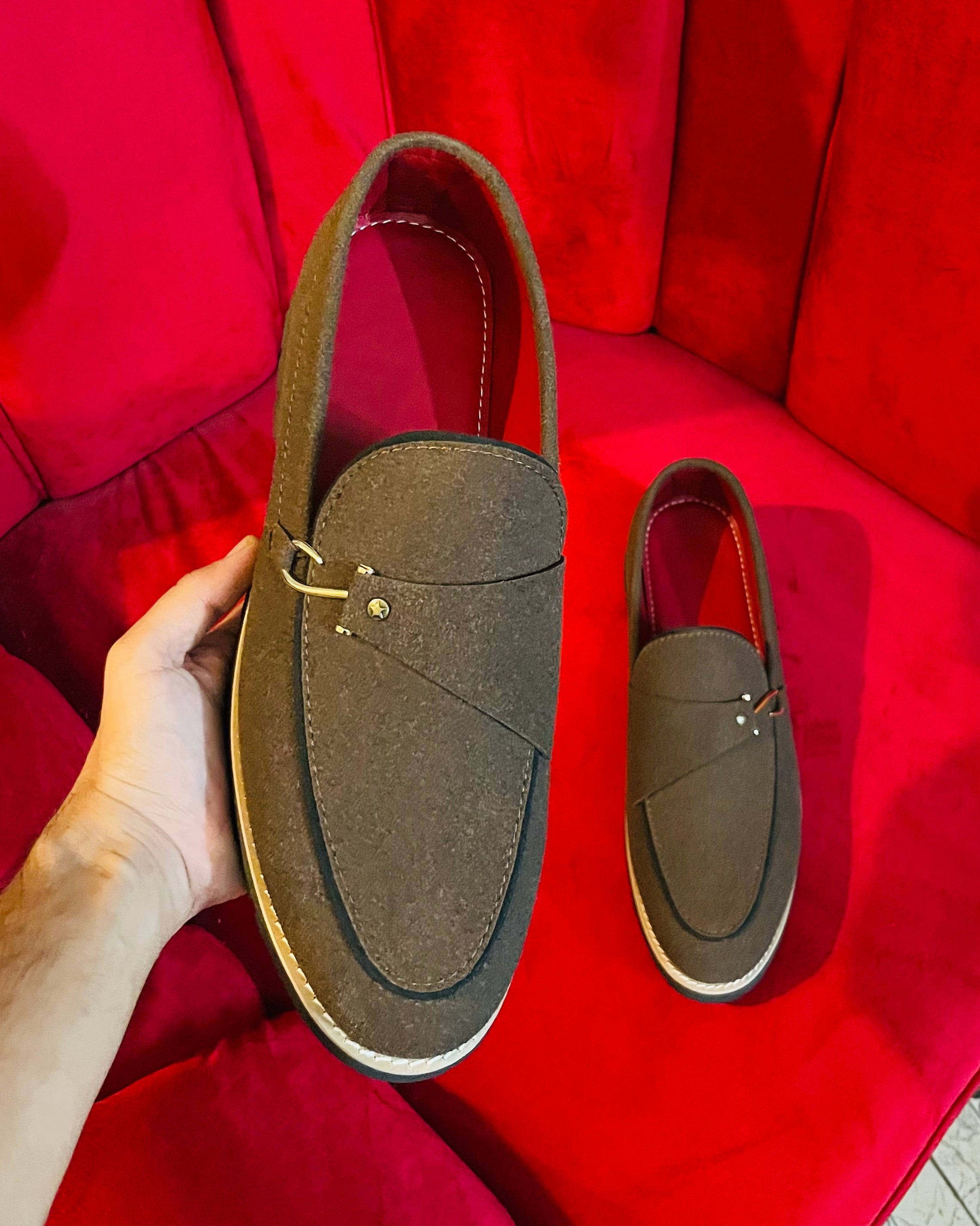 V shoes brown