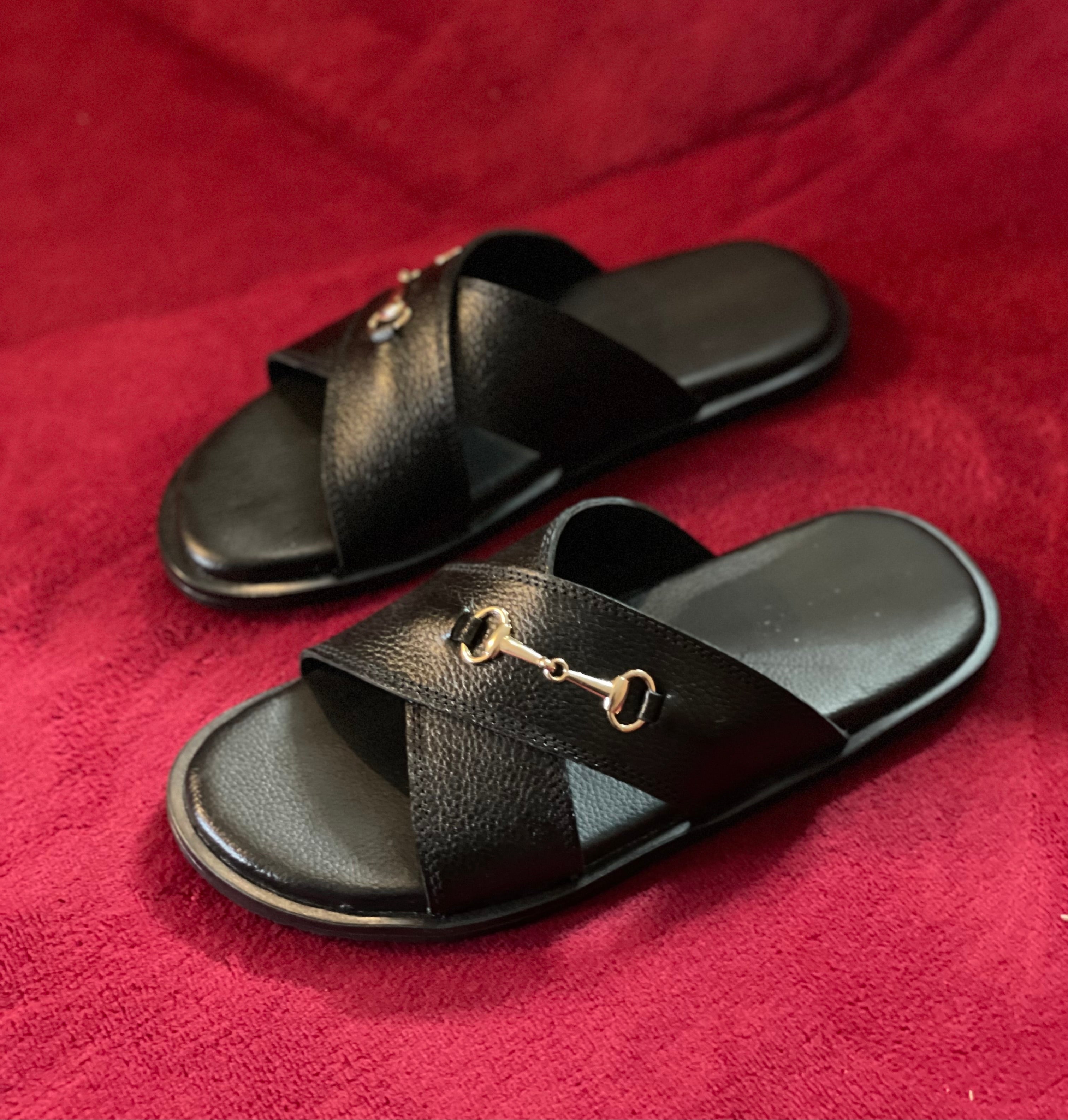 Flat sole black leather slipper