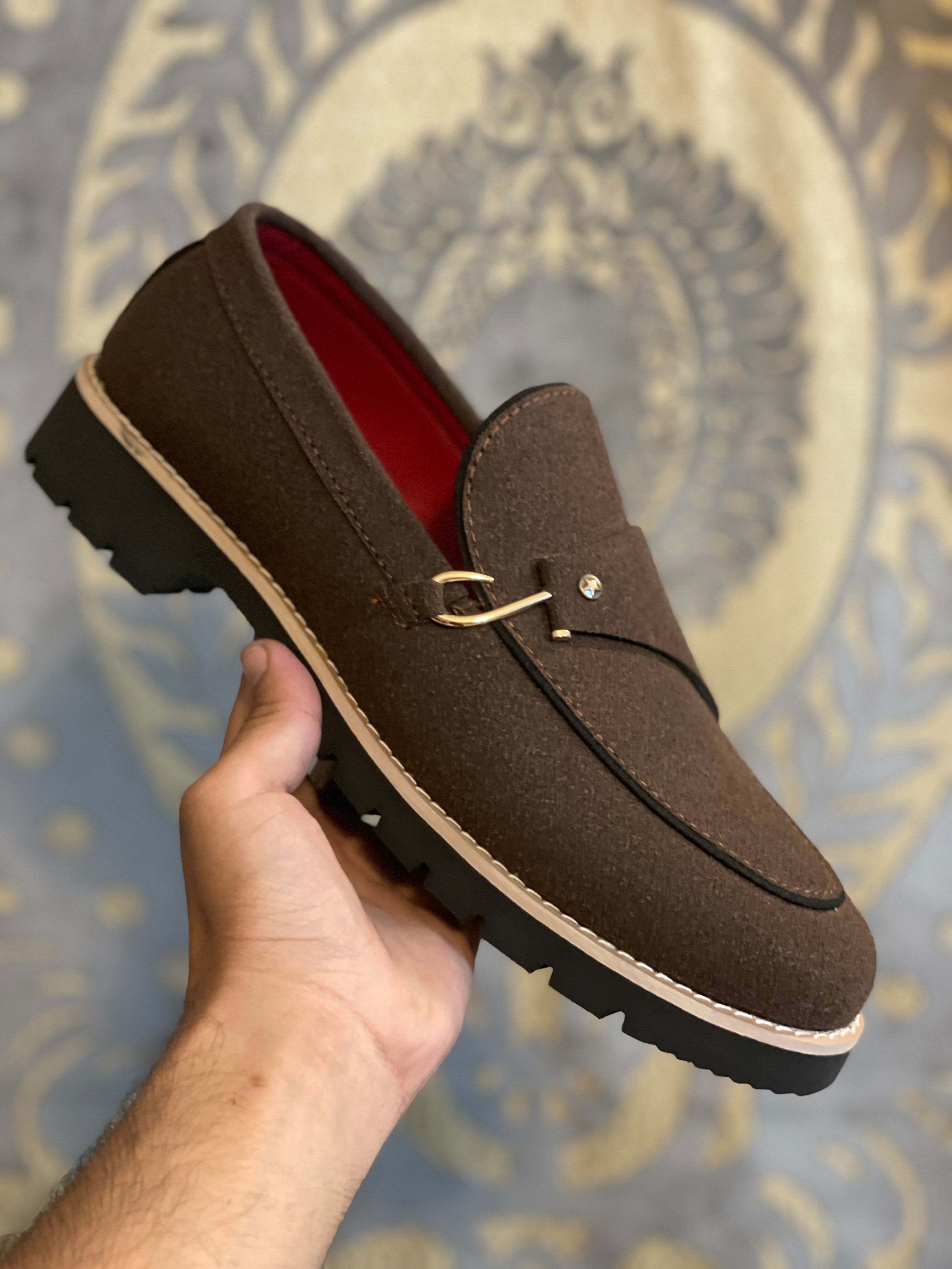 V shoes brown