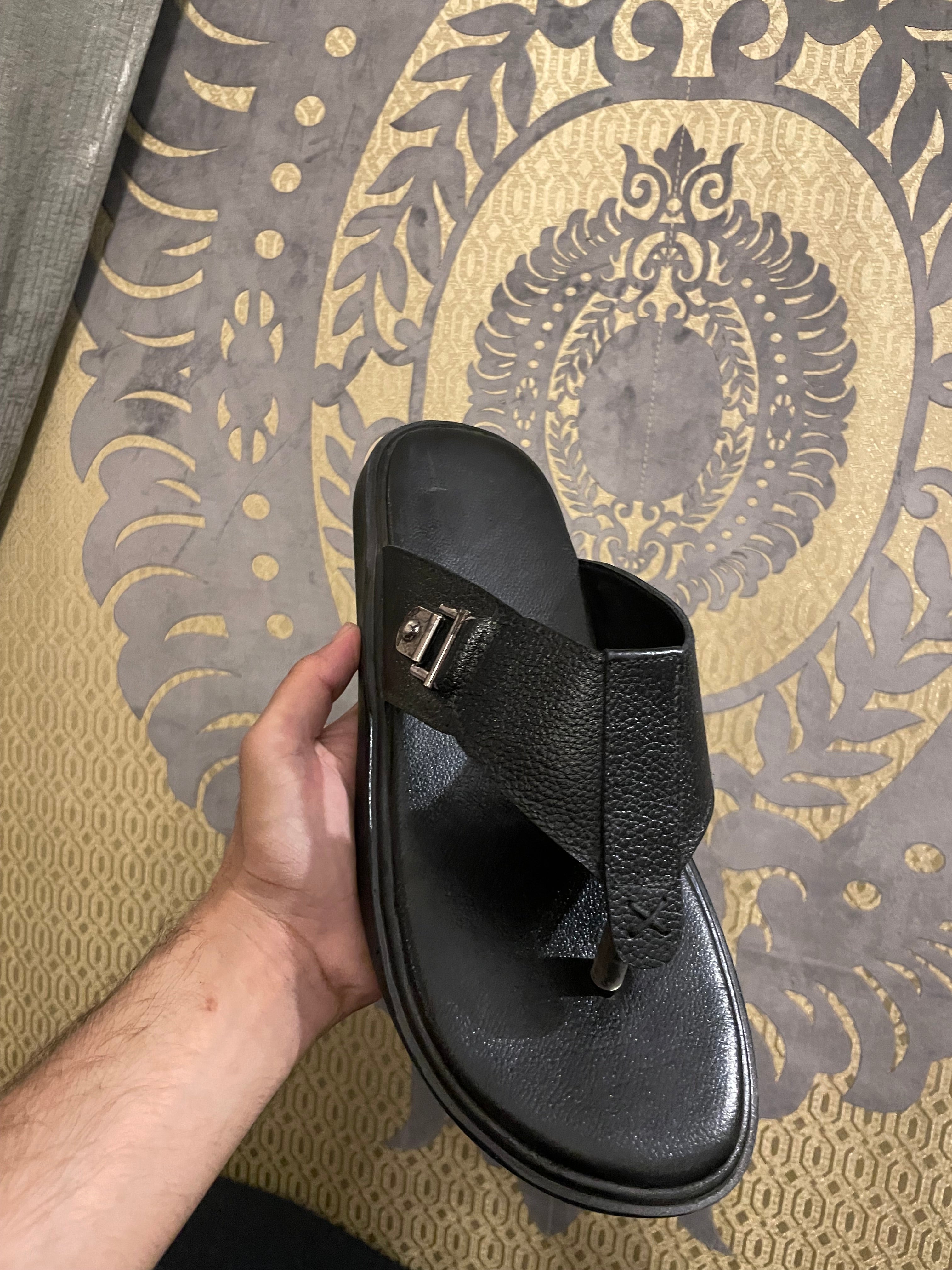 Leather slipper