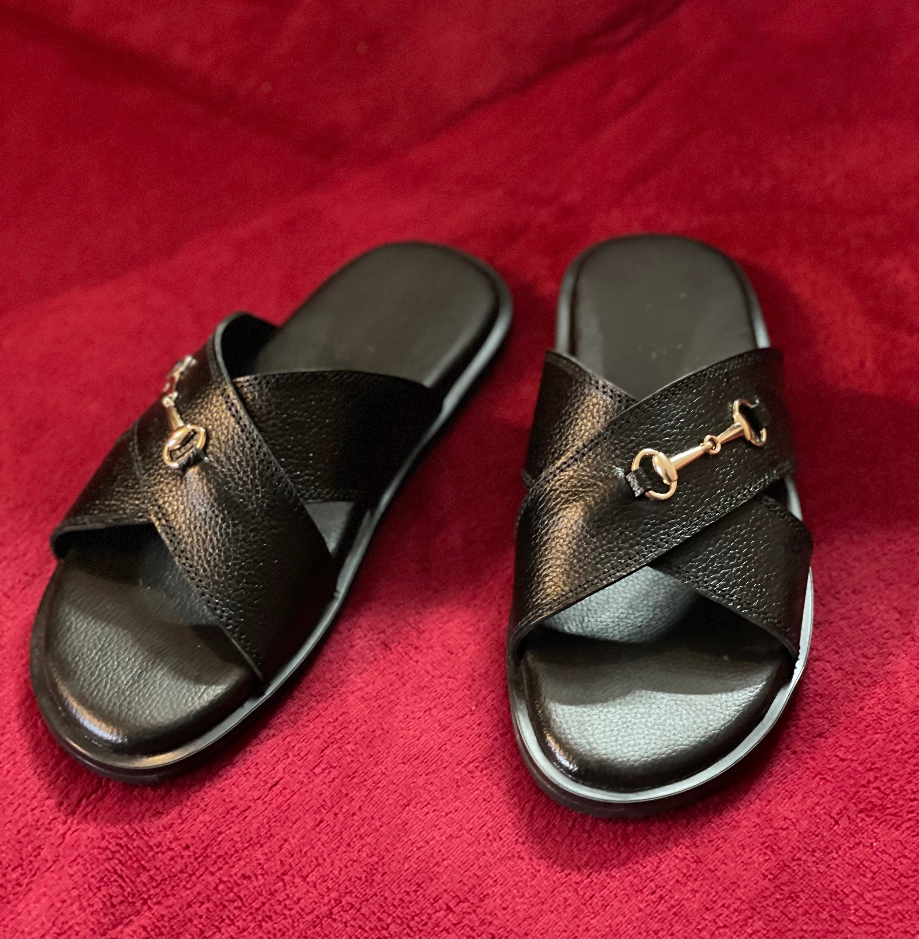 Flat sole black leather slipper